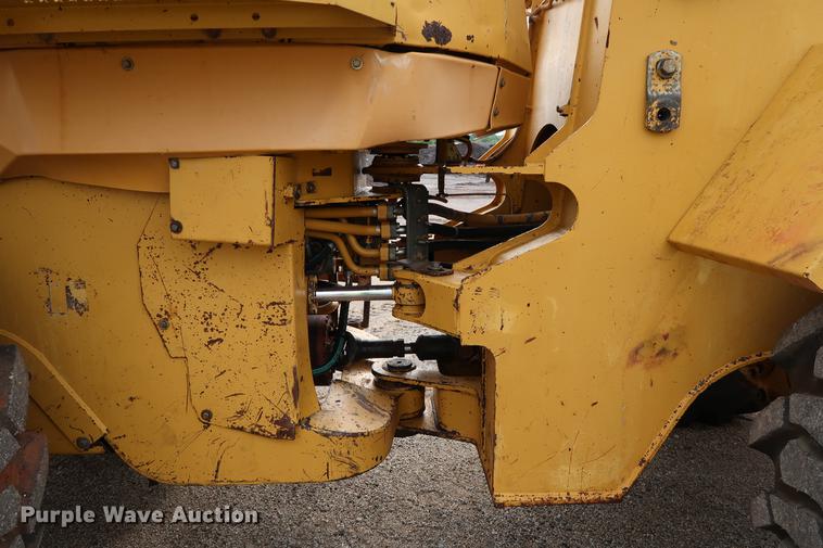 image for item DD5316 1993 Caterpillar 936F wheel loader