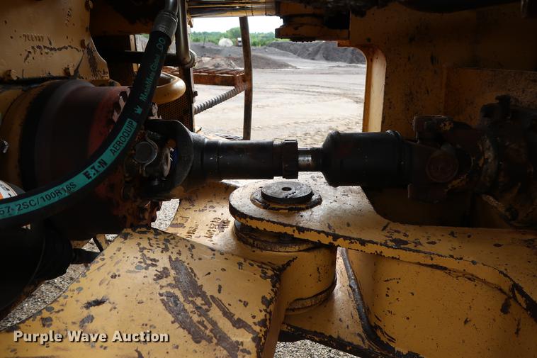 image for item DD5316 1993 Caterpillar 936F wheel loader