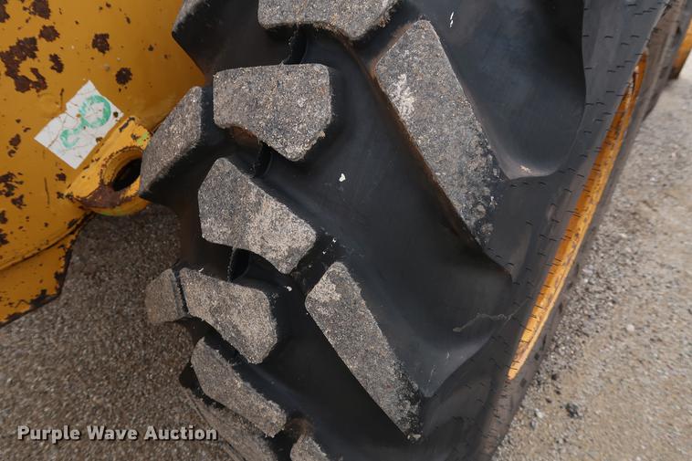 image for item DD5316 1993 Caterpillar 936F wheel loader