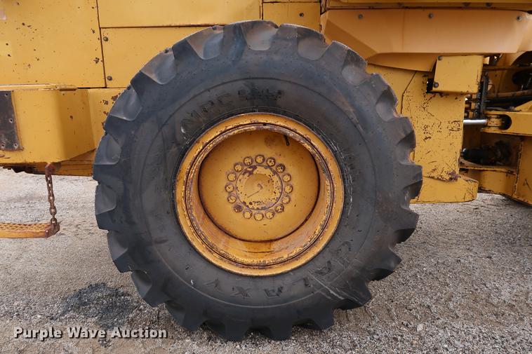 image for item DD5316 1993 Caterpillar 936F wheel loader