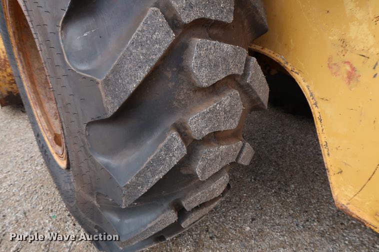 image for item DD5316 1993 Caterpillar 936F wheel loader