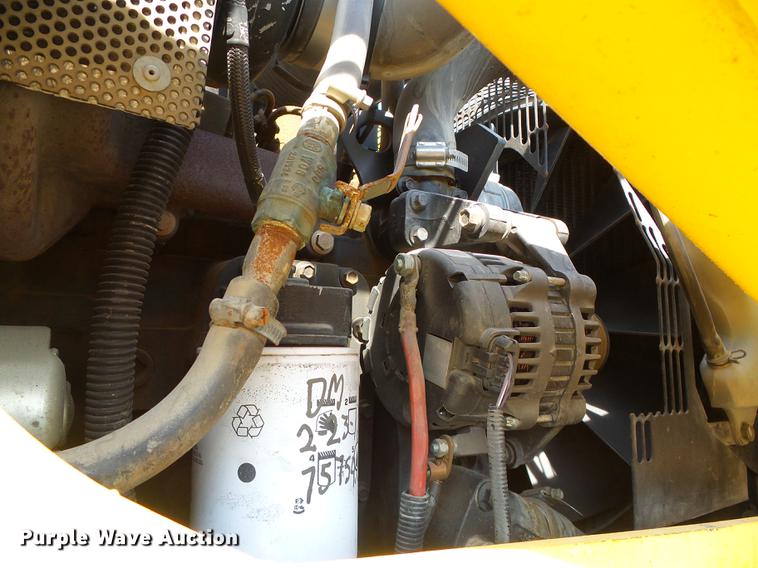 image for item DD5841 2006 Komatsu WB146 backhoe