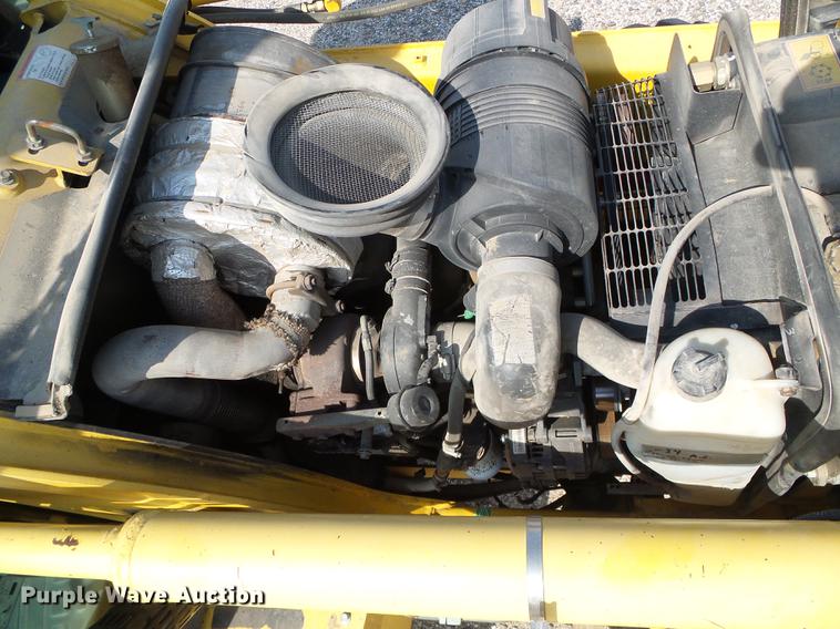 image for item DD5841 2006 Komatsu WB146 backhoe