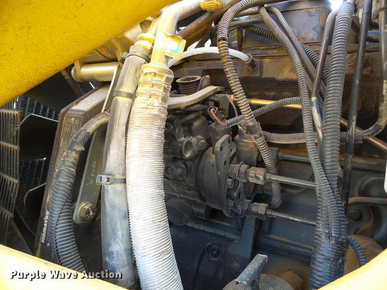 image for item DD5841 2006 Komatsu WB146 backhoe