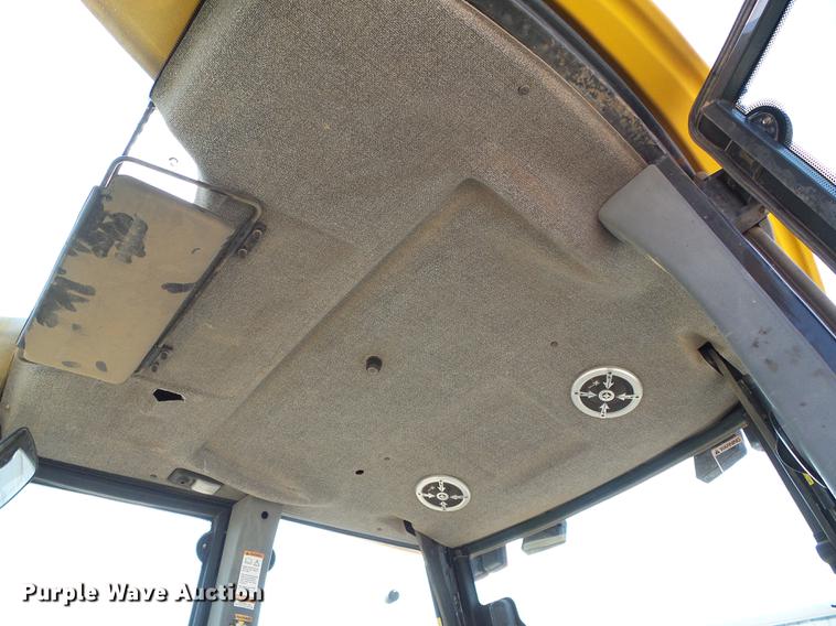 image for item DD5841 2006 Komatsu WB146 backhoe