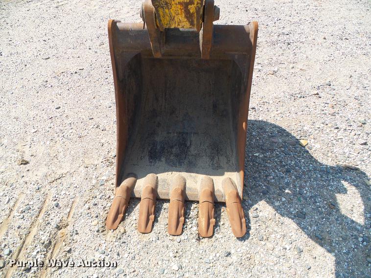 image for item DD5841 2006 Komatsu WB146 backhoe