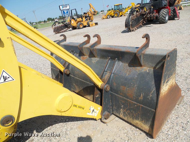 image for item DD5841 2006 Komatsu WB146 backhoe