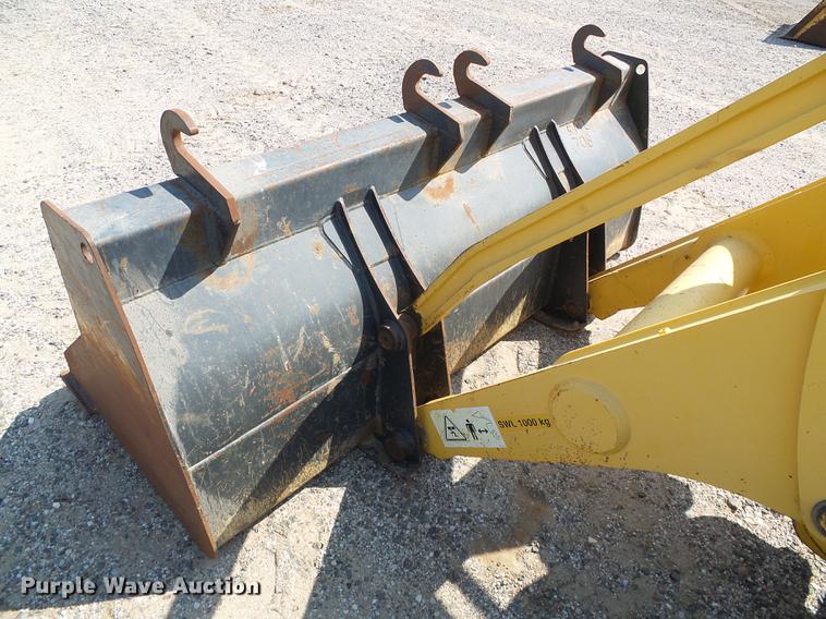 image for item DD5841 2006 Komatsu WB146 backhoe