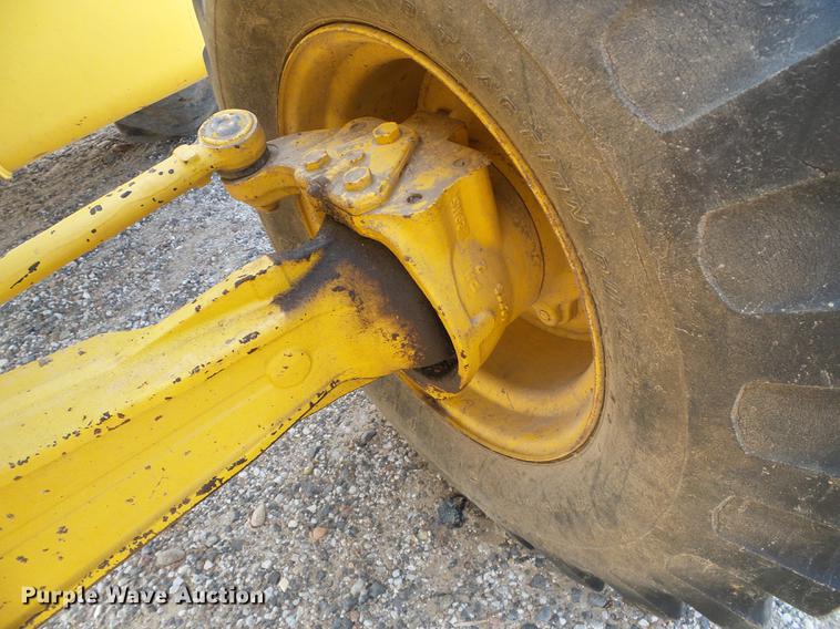 image for item DD5841 2006 Komatsu WB146 backhoe
