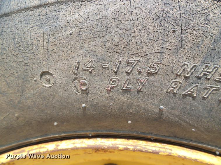 image for item DD5841 2006 Komatsu WB146 backhoe