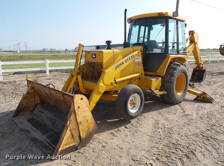 image for item DD5842 1988 John Deere 210C backhoe