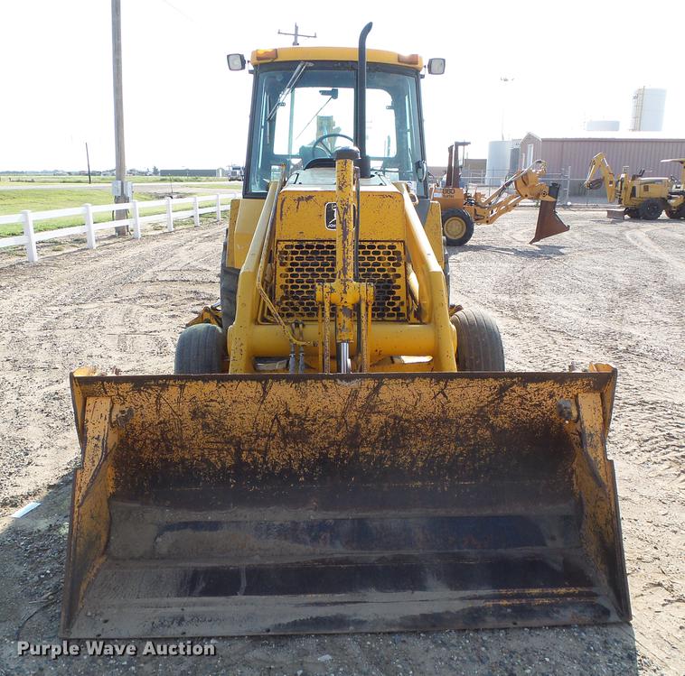 image for item DD5842 1988 John Deere 210C backhoe