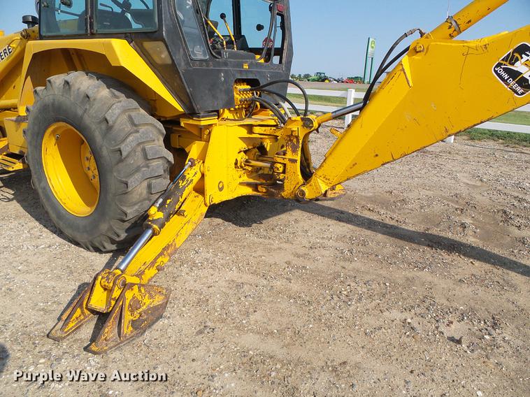 image for item DD5842 1988 John Deere 210C backhoe