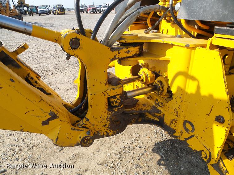 image for item DD5842 1988 John Deere 210C backhoe