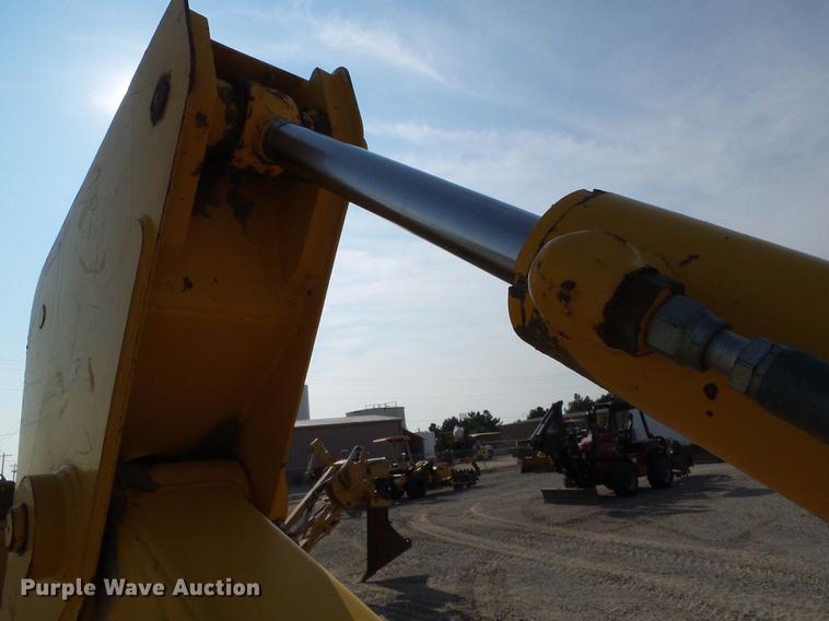 image for item DD5842 1988 John Deere 210C backhoe