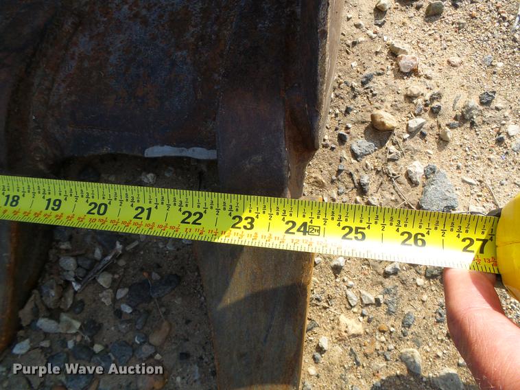 image for item DD5842 1988 John Deere 210C backhoe