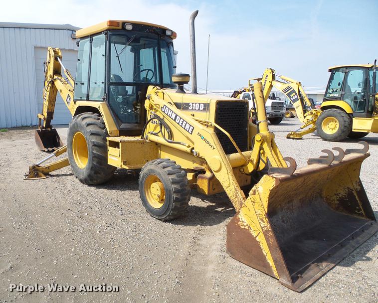image for item DD5843 1996 John Deere 310D backhoe