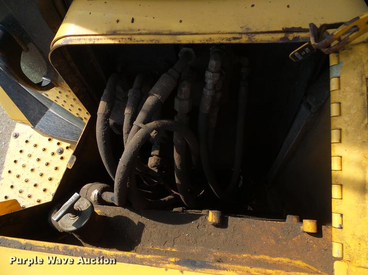 image for item DD5843 1996 John Deere 310D backhoe