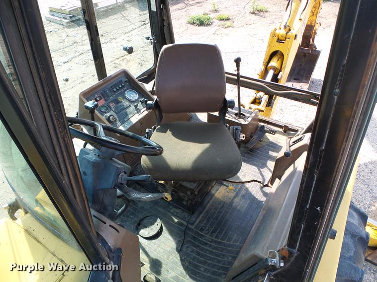 image for item DD5843 1996 John Deere 310D backhoe