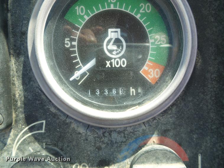 image for item DD5843 1996 John Deere 310D backhoe