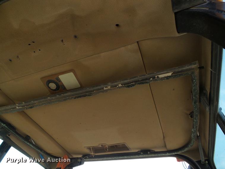 image for item DD5843 1996 John Deere 310D backhoe