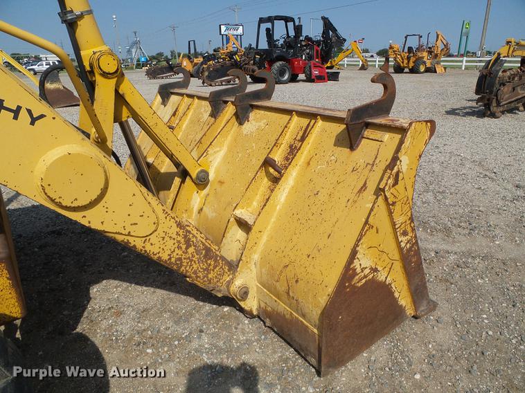image for item DD5843 1996 John Deere 310D backhoe