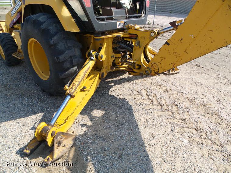 image for item DD5843 1996 John Deere 310D backhoe