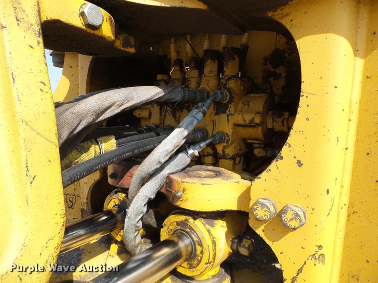 image for item DD5843 1996 John Deere 310D backhoe