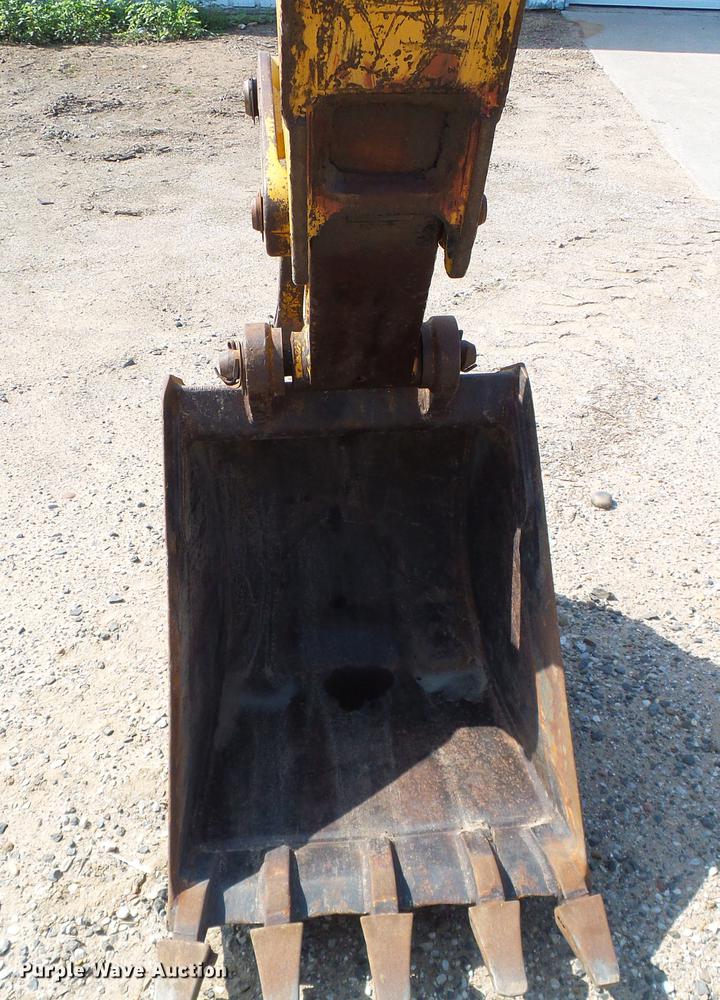 image for item DD5843 1996 John Deere 310D backhoe