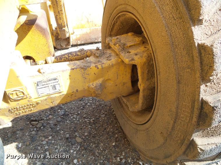 image for item DD5843 1996 John Deere 310D backhoe