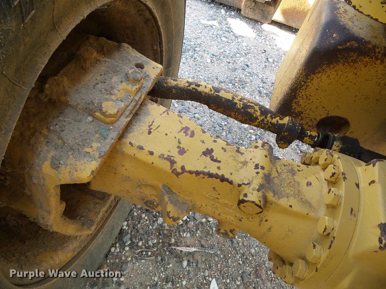 image for item DD5843 1996 John Deere 310D backhoe