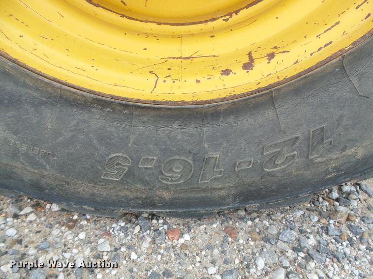 image for item DD5843 1996 John Deere 310D backhoe