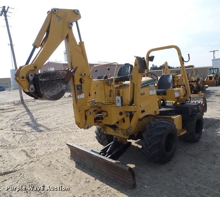 image for item DD5845 2007 Vermeer RT650 trencher