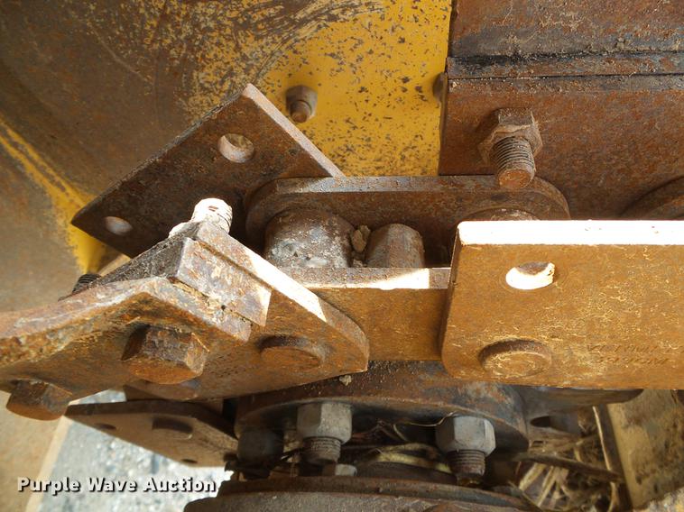 image for item DD5845 2007 Vermeer RT650 trencher