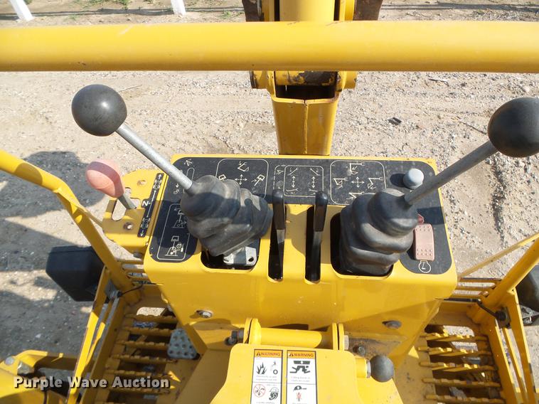 image for item DD5845 2007 Vermeer RT650 trencher