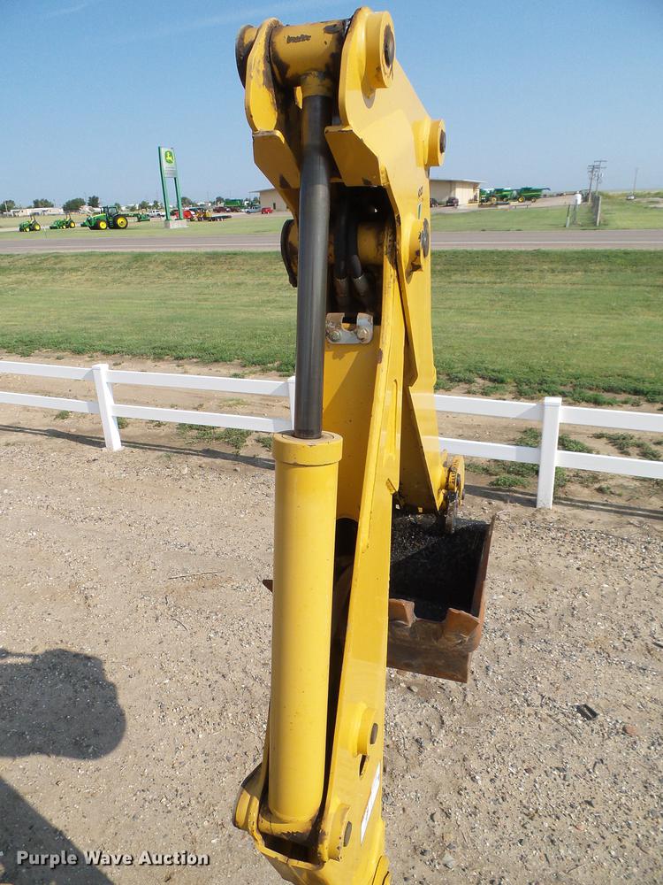 image for item DD5845 2007 Vermeer RT650 trencher