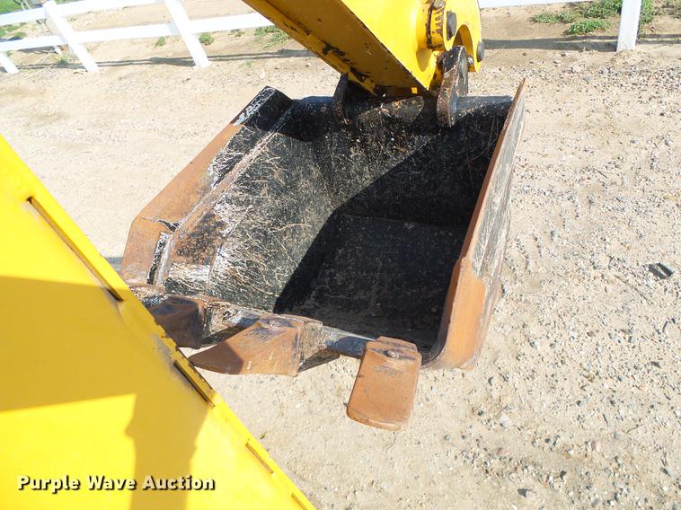 image for item DD5845 2007 Vermeer RT650 trencher