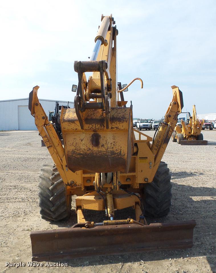 image for item DD5846 1994 Case 860 vibratory cable plow