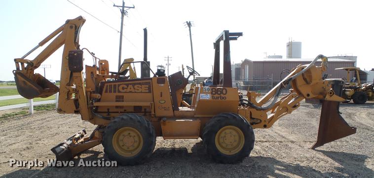 image for item DD5846 1994 Case 860 vibratory cable plow