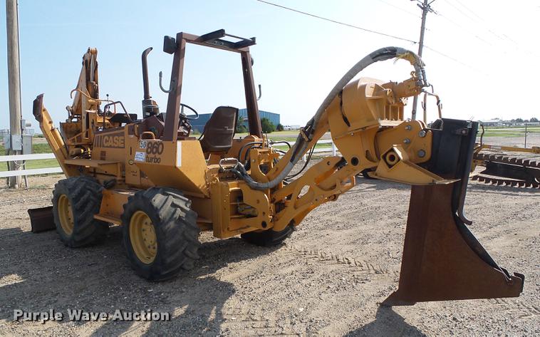 image for item DD5846 1994 Case 860 vibratory cable plow