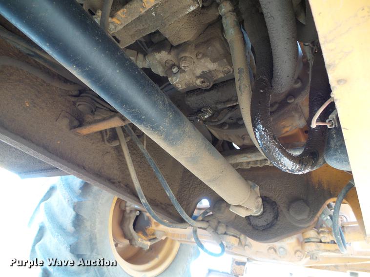 image for item DD5846 1994 Case 860 vibratory cable plow