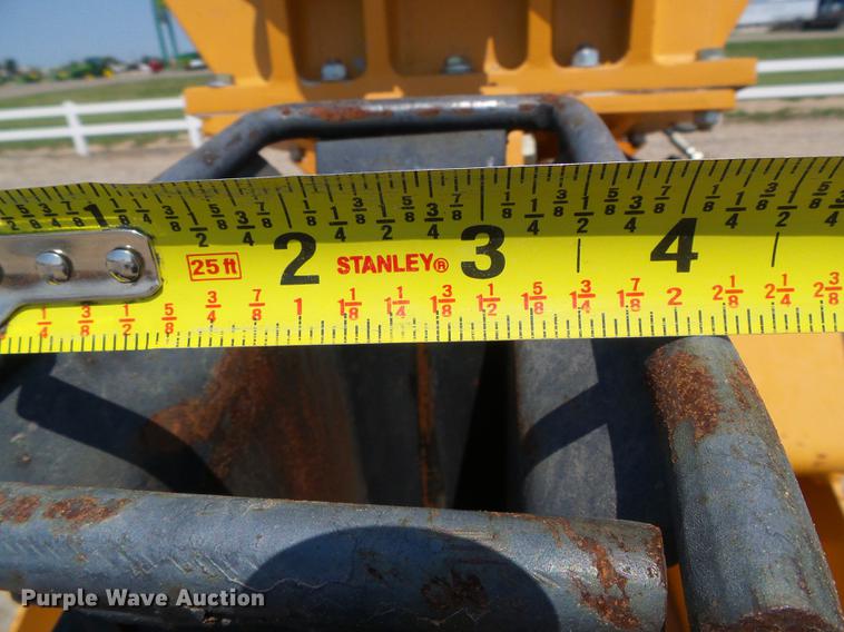 image for item DD5846 1994 Case 860 vibratory cable plow