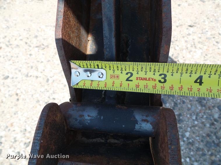 image for item DD5846 1994 Case 860 vibratory cable plow