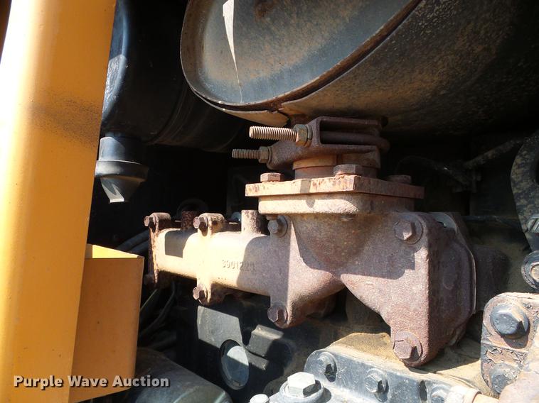 image for item DD5847 2002 Astec RT660 trencher