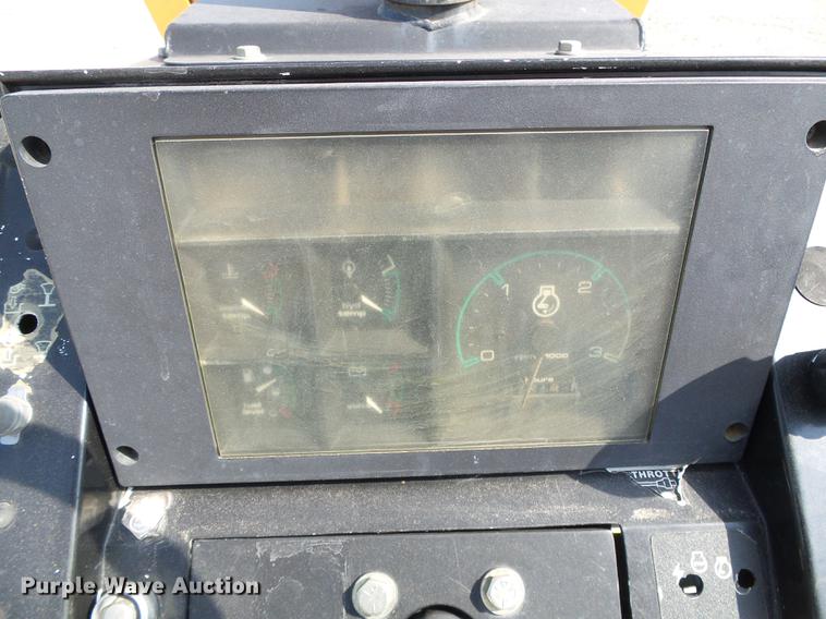 image for item DD5847 2002 Astec RT660 trencher