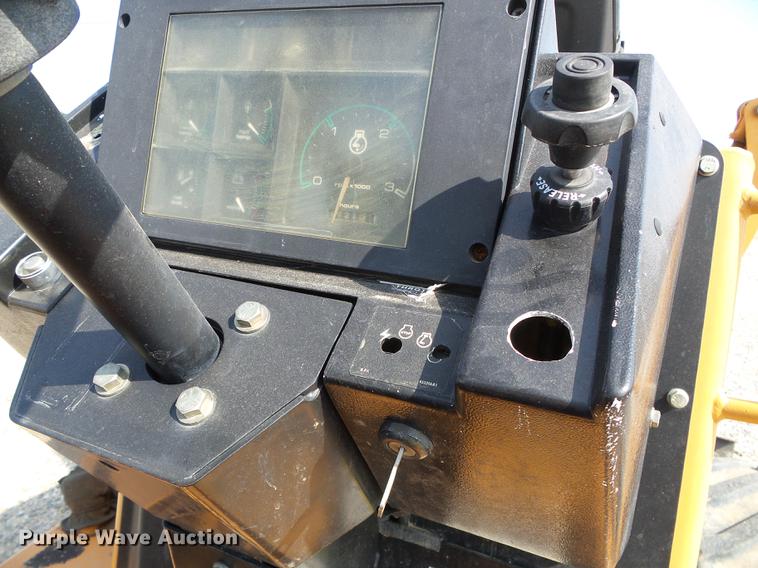 image for item DD5847 2002 Astec RT660 trencher