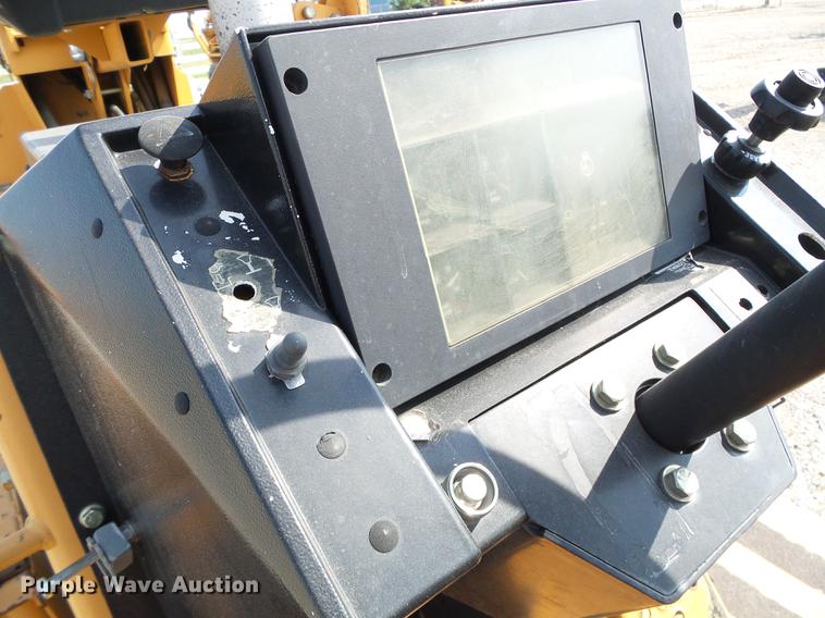 image for item DD5847 2002 Astec RT660 trencher