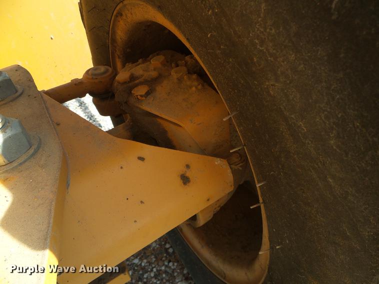 image for item DD5847 2002 Astec RT660 trencher