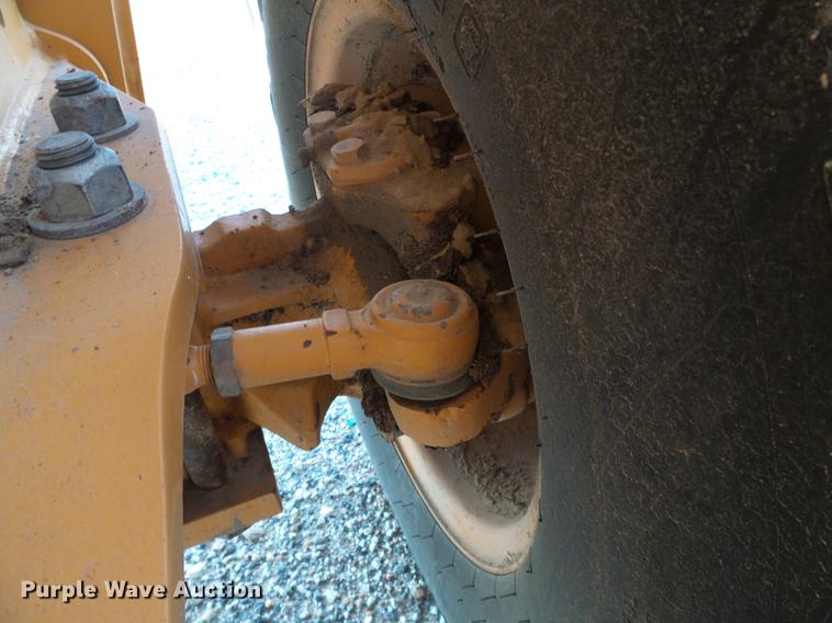 image for item DD5847 2002 Astec RT660 trencher