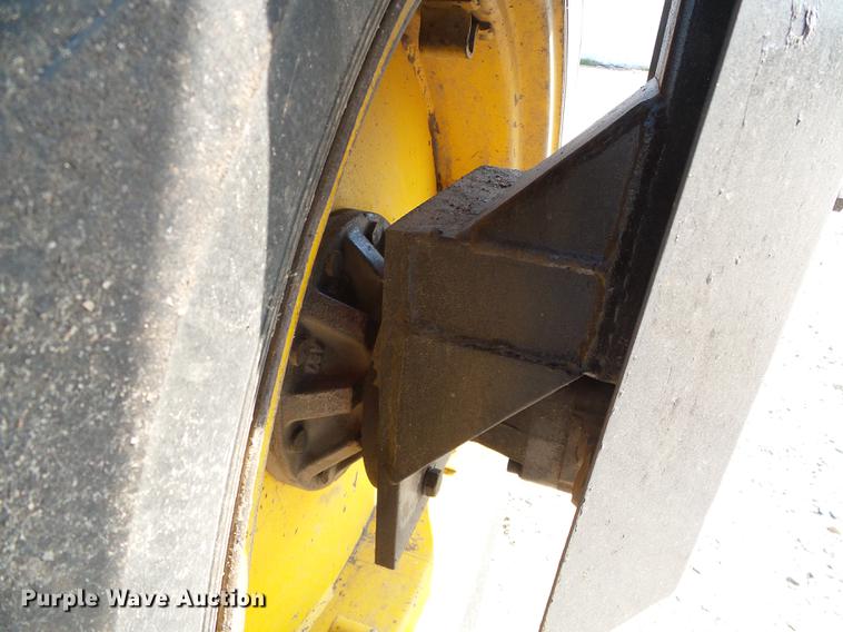 image for item DD5849 PdF 420G irrigation pipe installer